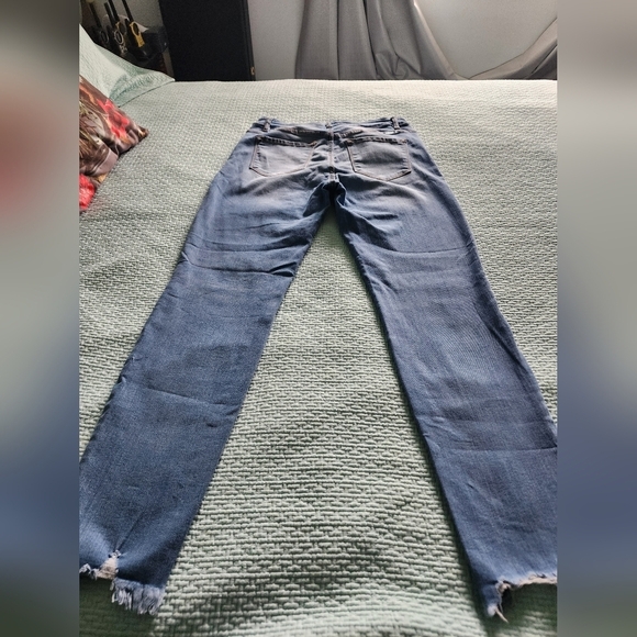 Kancan Button High Rise Fly Light wash Distressed Jeans Raw Hem Size 11/29 - Picture 2 of 12
